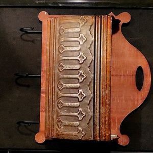 Home decor mailbox/coat hanger